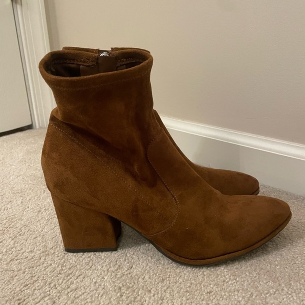 Marc Fisher Lukie Bootie Women's Brown Suede Heeled Ankle Boots 9M